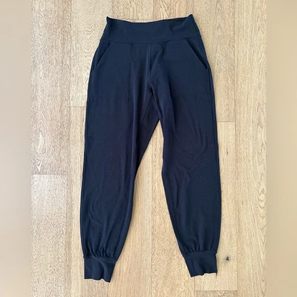 Lululemon Align Joggers Black Size 8 Nulu High Rise  High Waist Sweatpant - Picture 2 of 6